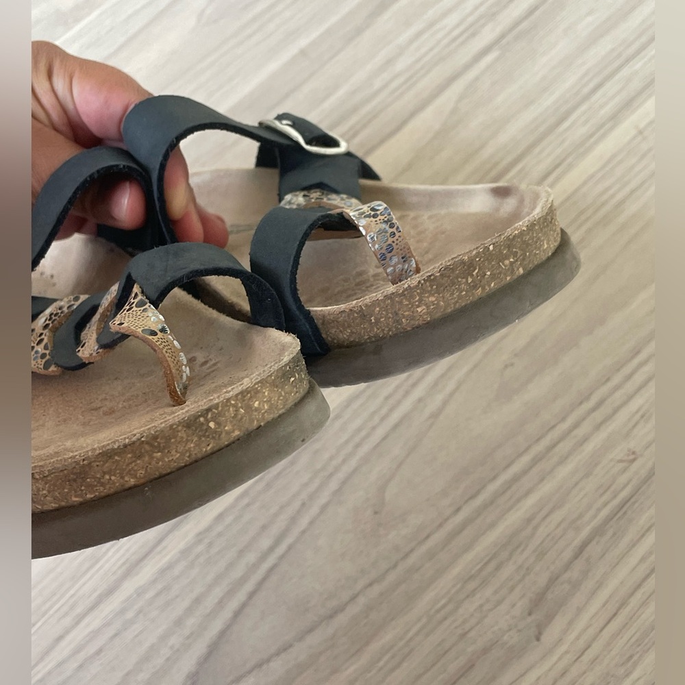 Mephisto Women's Black and Tan Sandals - Picture 7 of 10